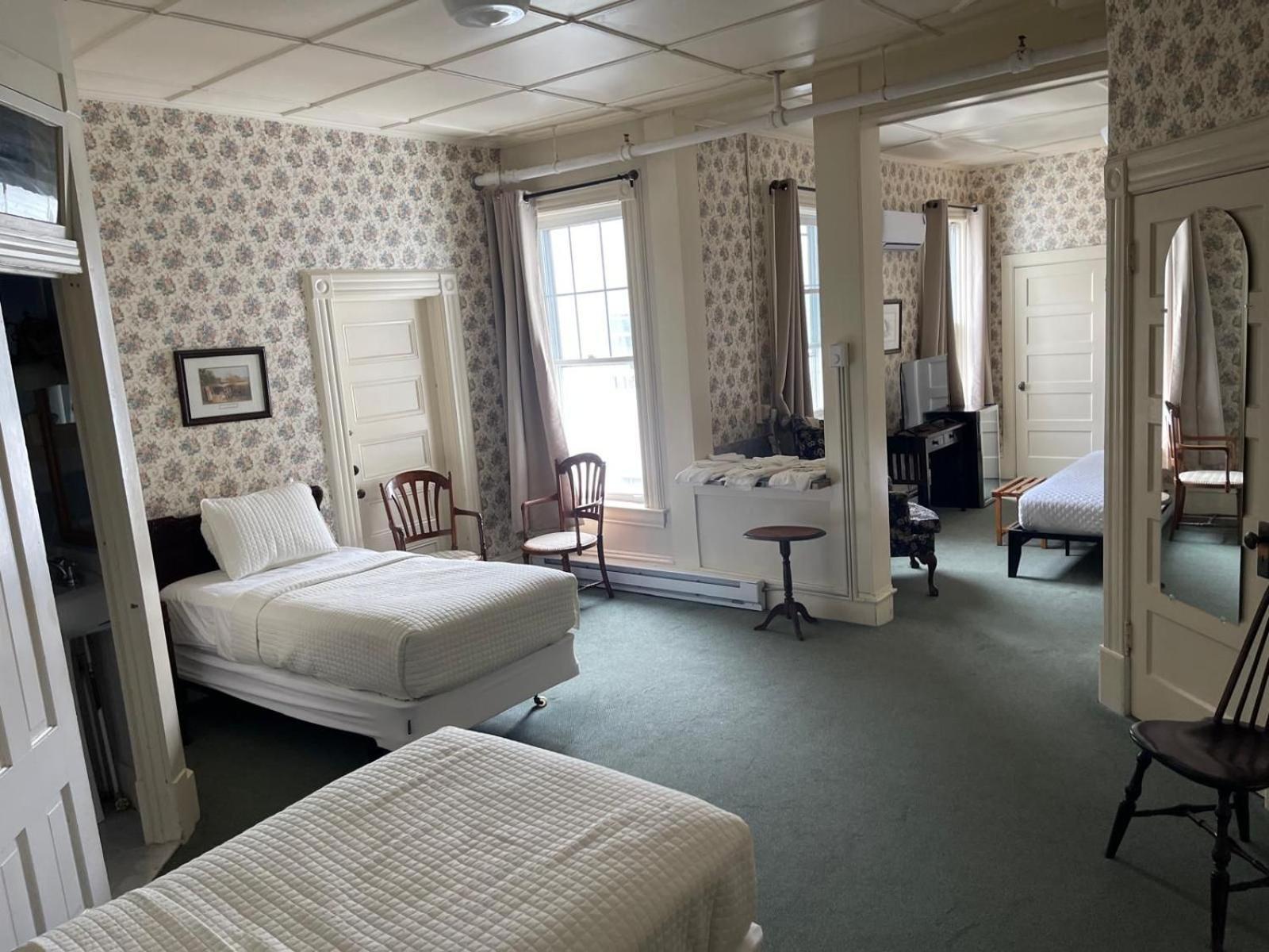 The Brandon Inn Room photo