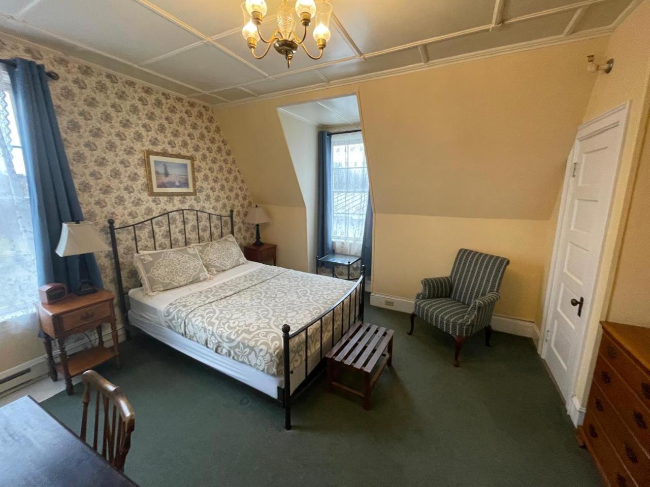 The Brandon Inn Room photo